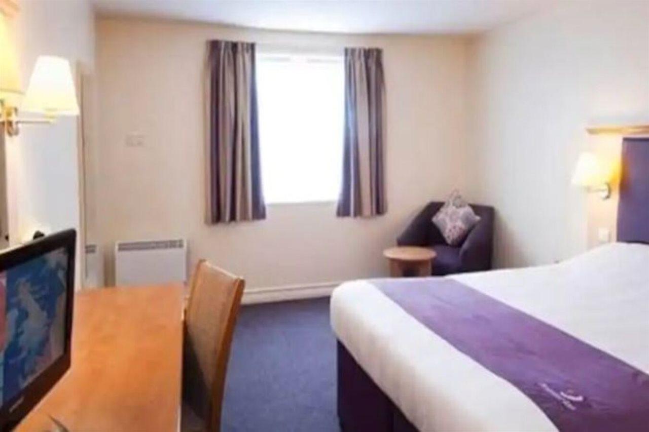 Premier Inn Burnley Ngoại thất bức ảnh