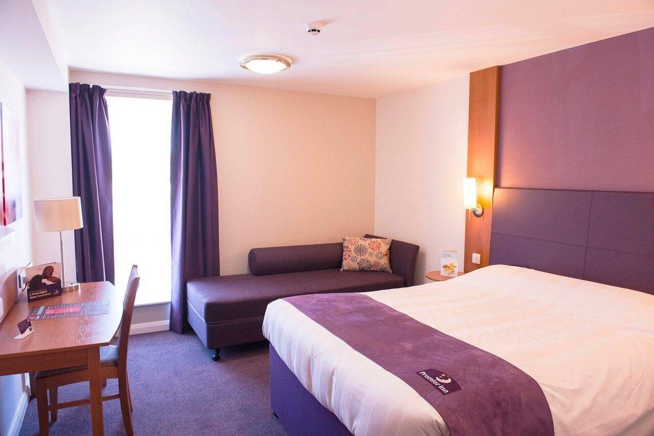 Premier Inn Burnley Ngoại thất bức ảnh