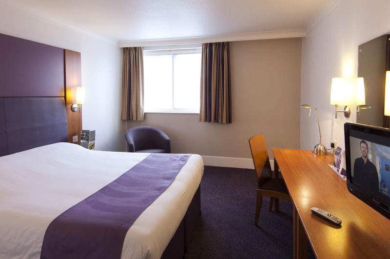 Premier Inn Burnley Ngoại thất bức ảnh